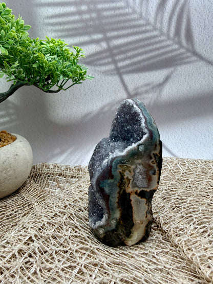 Amethyst Druse - grauviolett