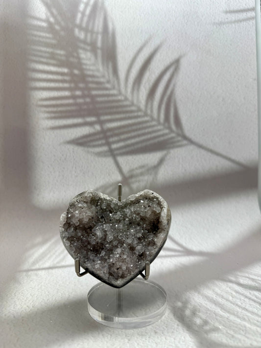 Amethyst Drusen Herz - grau