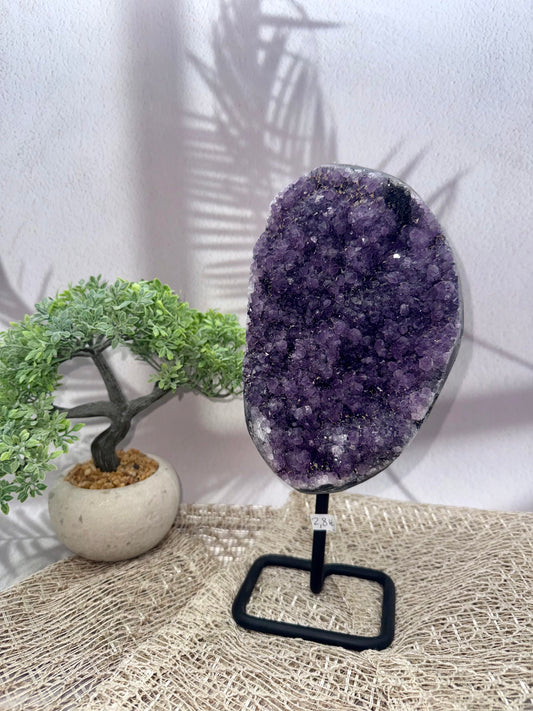 Amethyst auf Ständer I