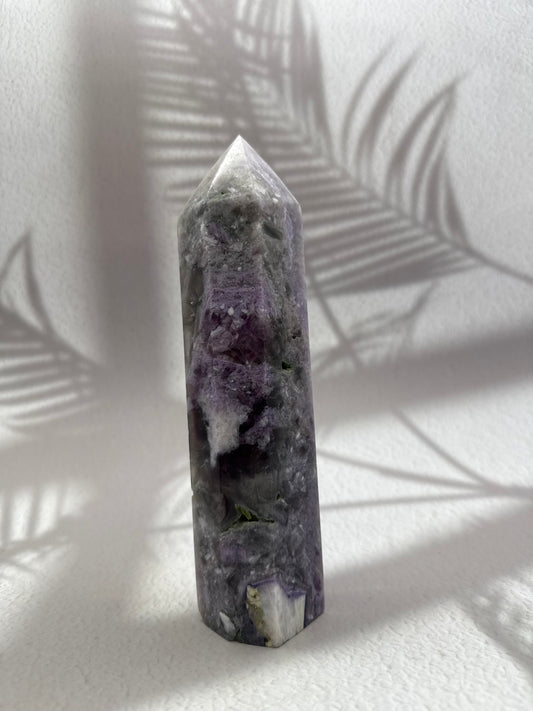 Chevron Amethyst Turm - groß