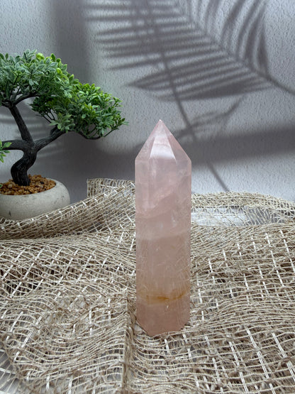 Rosenquarz Turm - II
