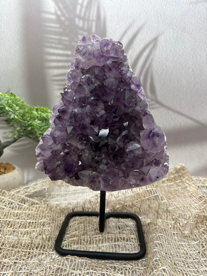Amethyst auf Ständer - II - 3,3kg