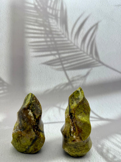 Grüner Opal - Flamme