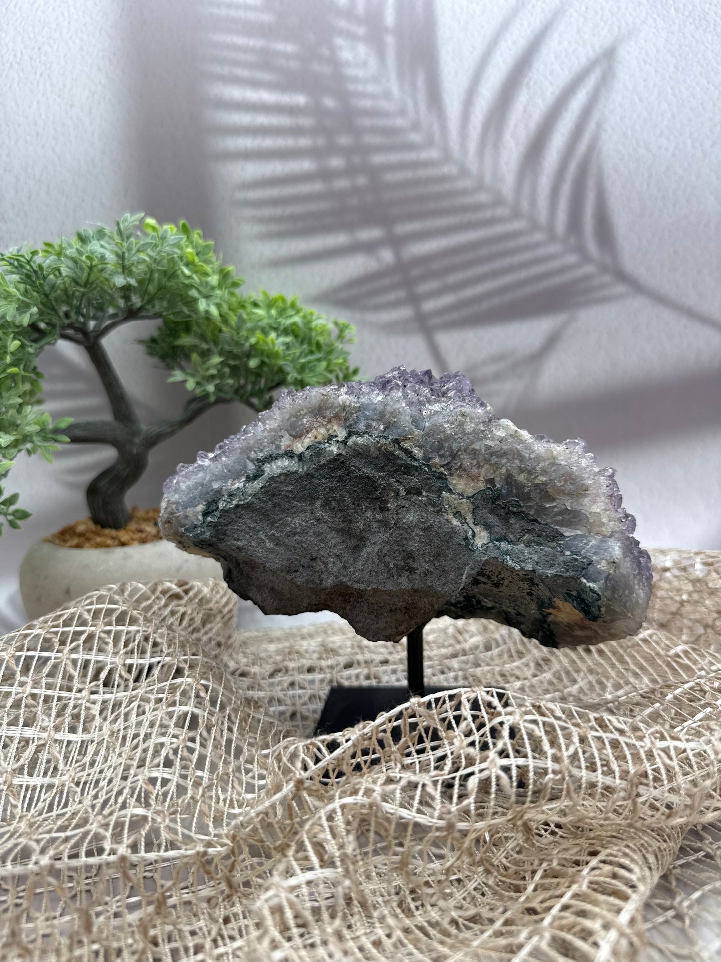 Amethyst auf Ständer - 1