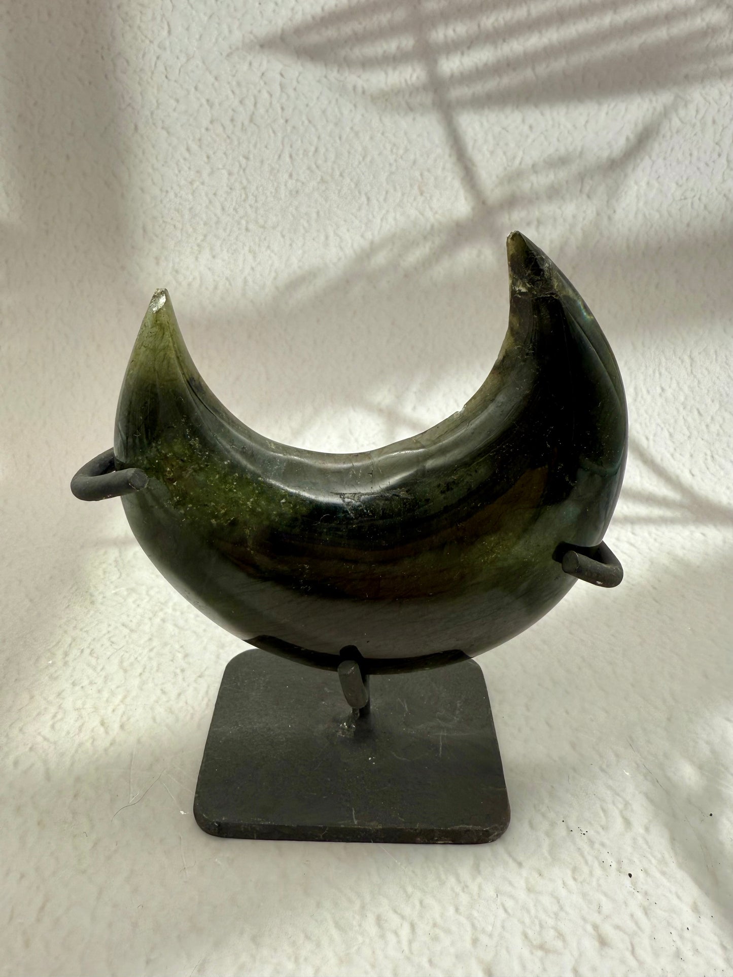 Labradorit Mond auf Ständer