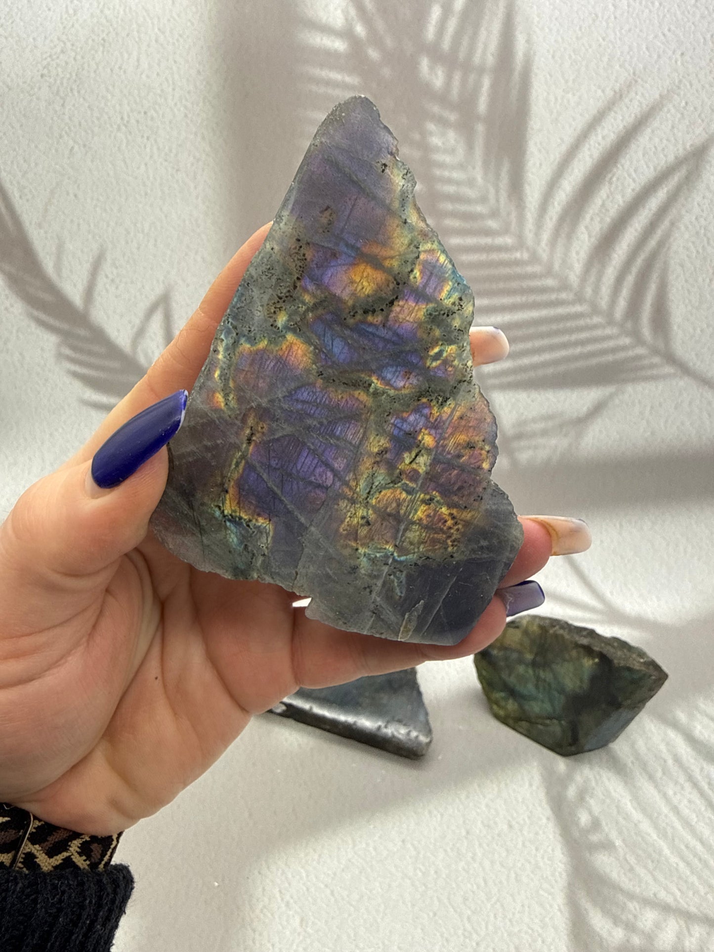 Labradorit Stücke poliert