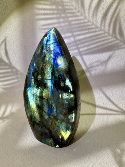 Labradorit Freiform I