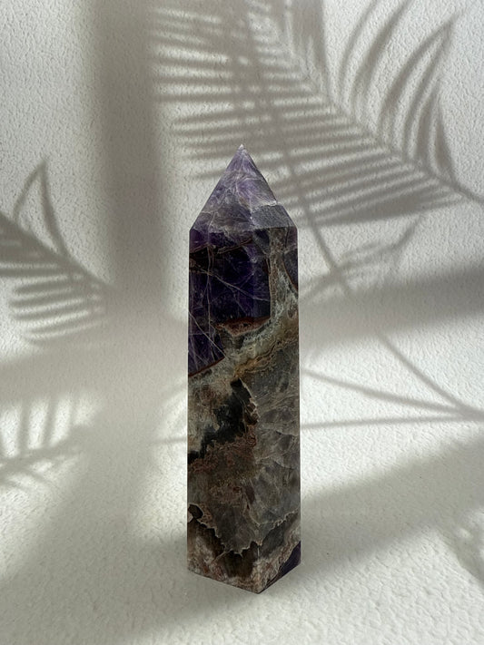 Chevron Amethyst Turm