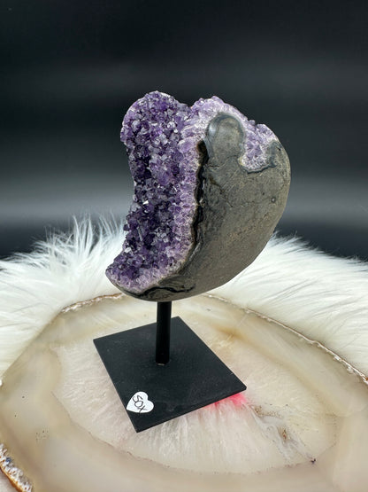 Amethyst auf Ständer II