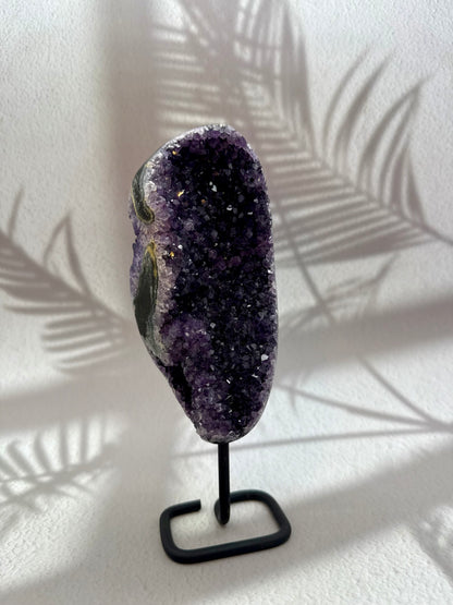 Amethyst auf Ständer III
