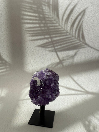 Amethyst mit Calcit