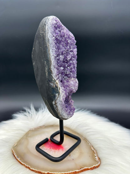 Amethyst auf Ständer II