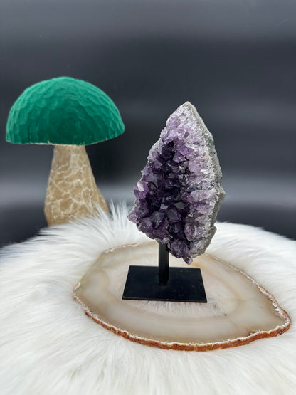 Amethyst auf Ständer