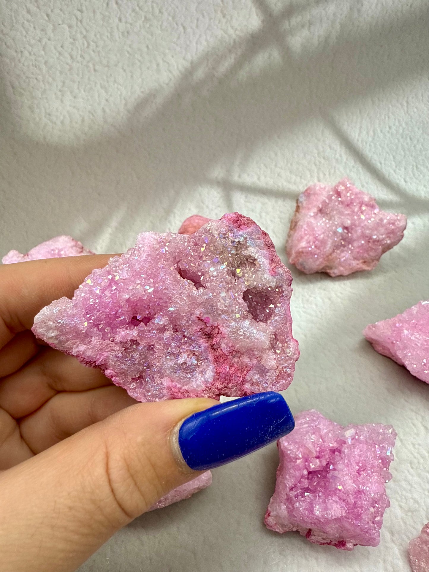 Quarz Geoden - rosa gefärbt - Mystery