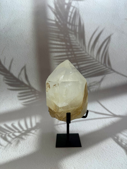 Bergkristall Spitze auf Ständer