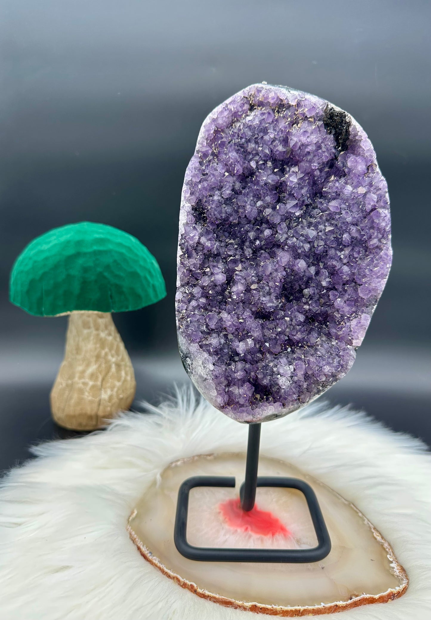 Amethyst auf Ständer III
