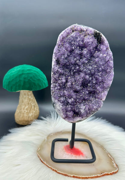 Amethyst auf Ständer III