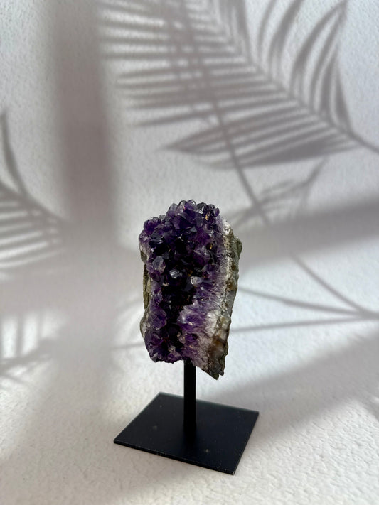 Amethyst auf Ständer X