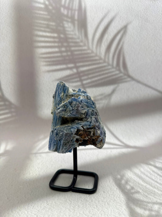 Blauer Kyanit VII
