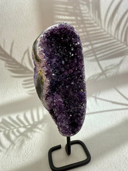 Amethyst auf Ständer III