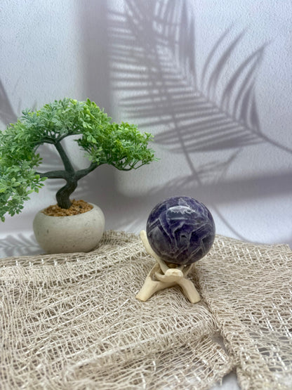 Chevron Amethyst Kugel - II