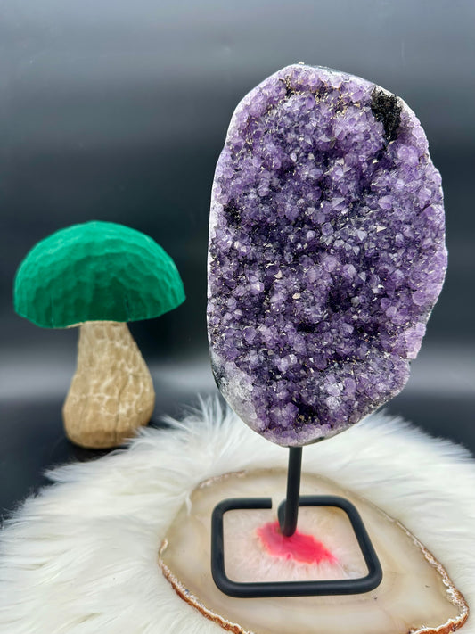 Amethyst auf Ständer III