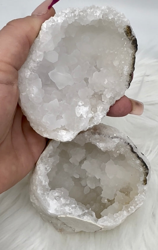 Bergkristall Geode matt I