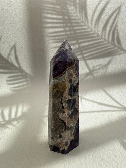 Chevron Amethyst Turm