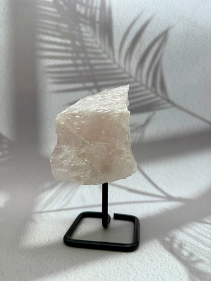 Rosenquarz auf Ständer