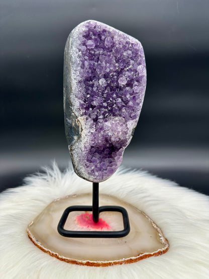 Amethyst auf Ständer II