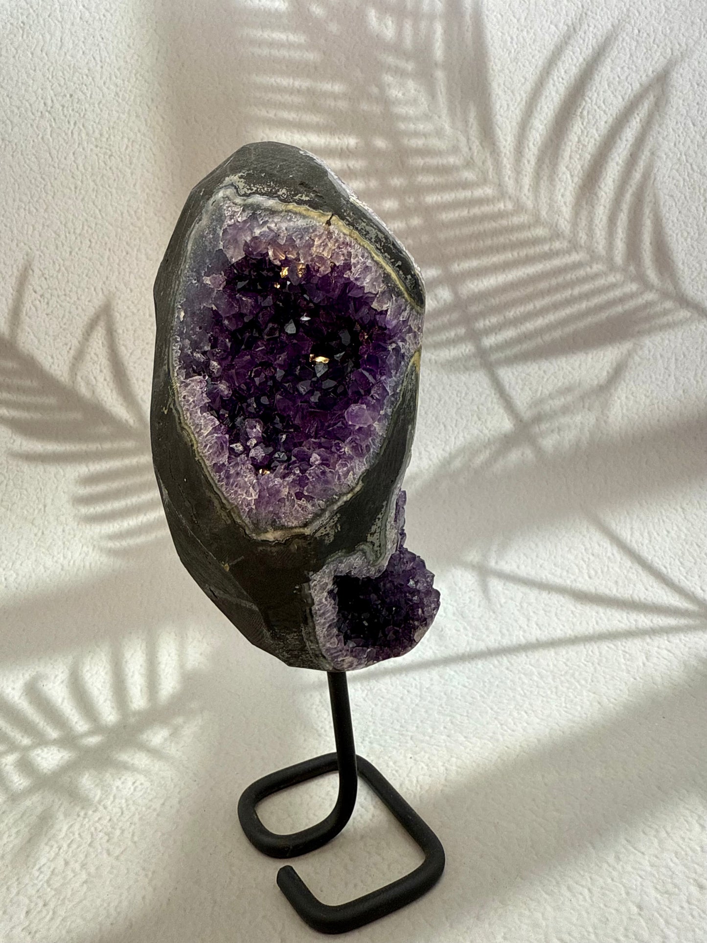 Amethyst auf Ständer III