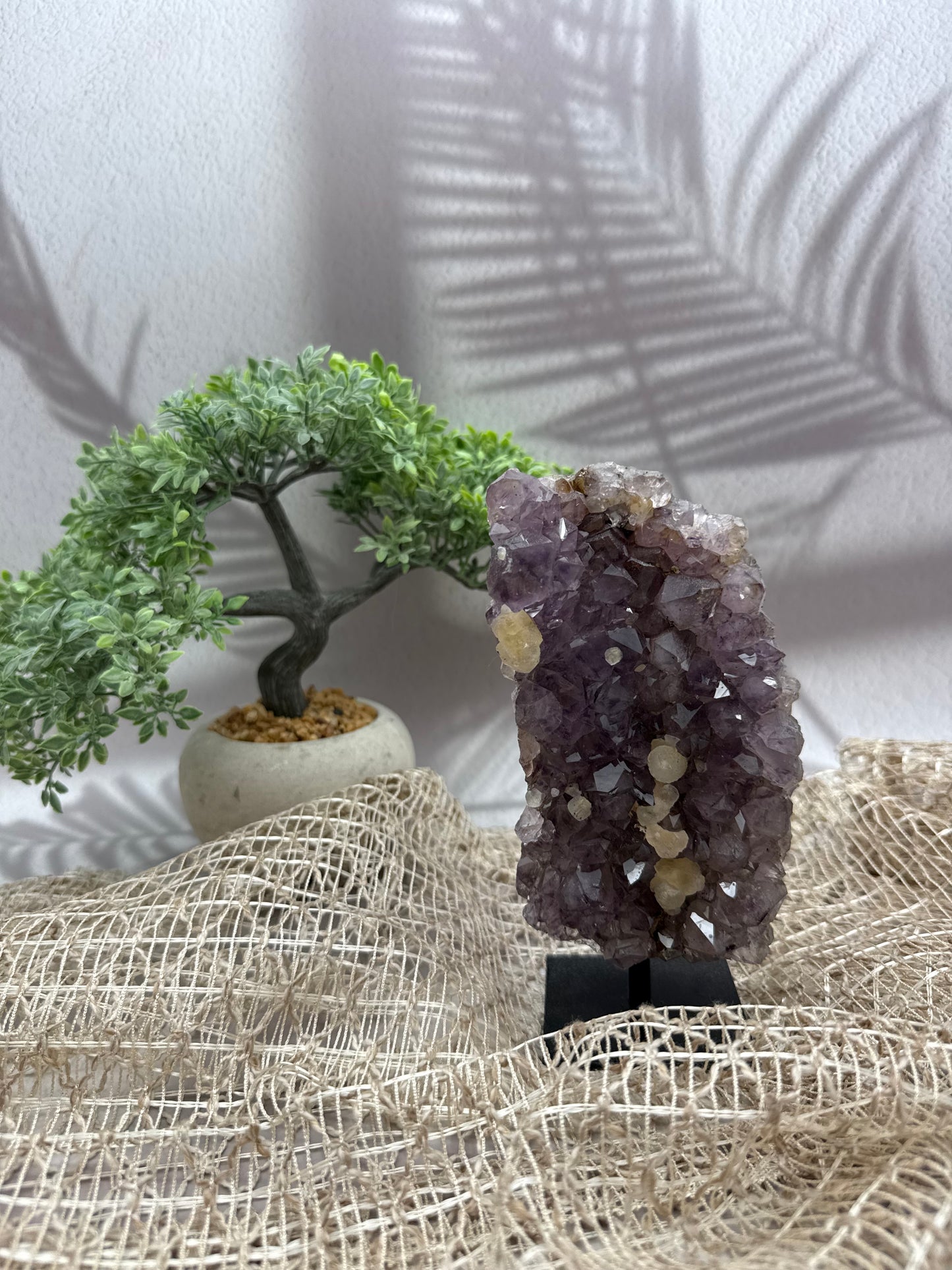 Amethyst mit Calcit - II