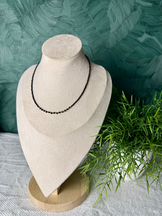 Facettenreiche Spinellkette „Noir Éclat“ – 925 Silber, 18K vergoldet