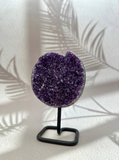 Amethyst auf Ständer I