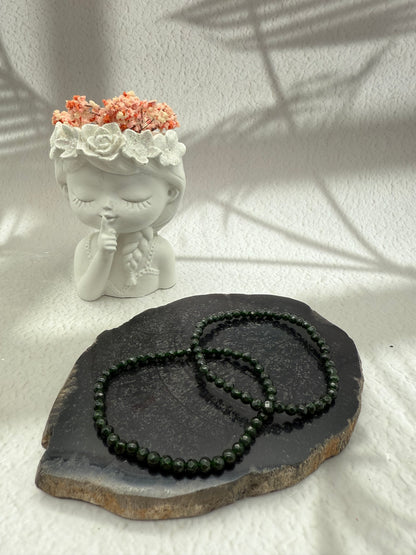 Facettiertes Grünfluss Armband