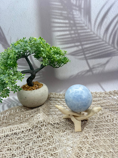 Blaue Calcit Kugel - Mittel