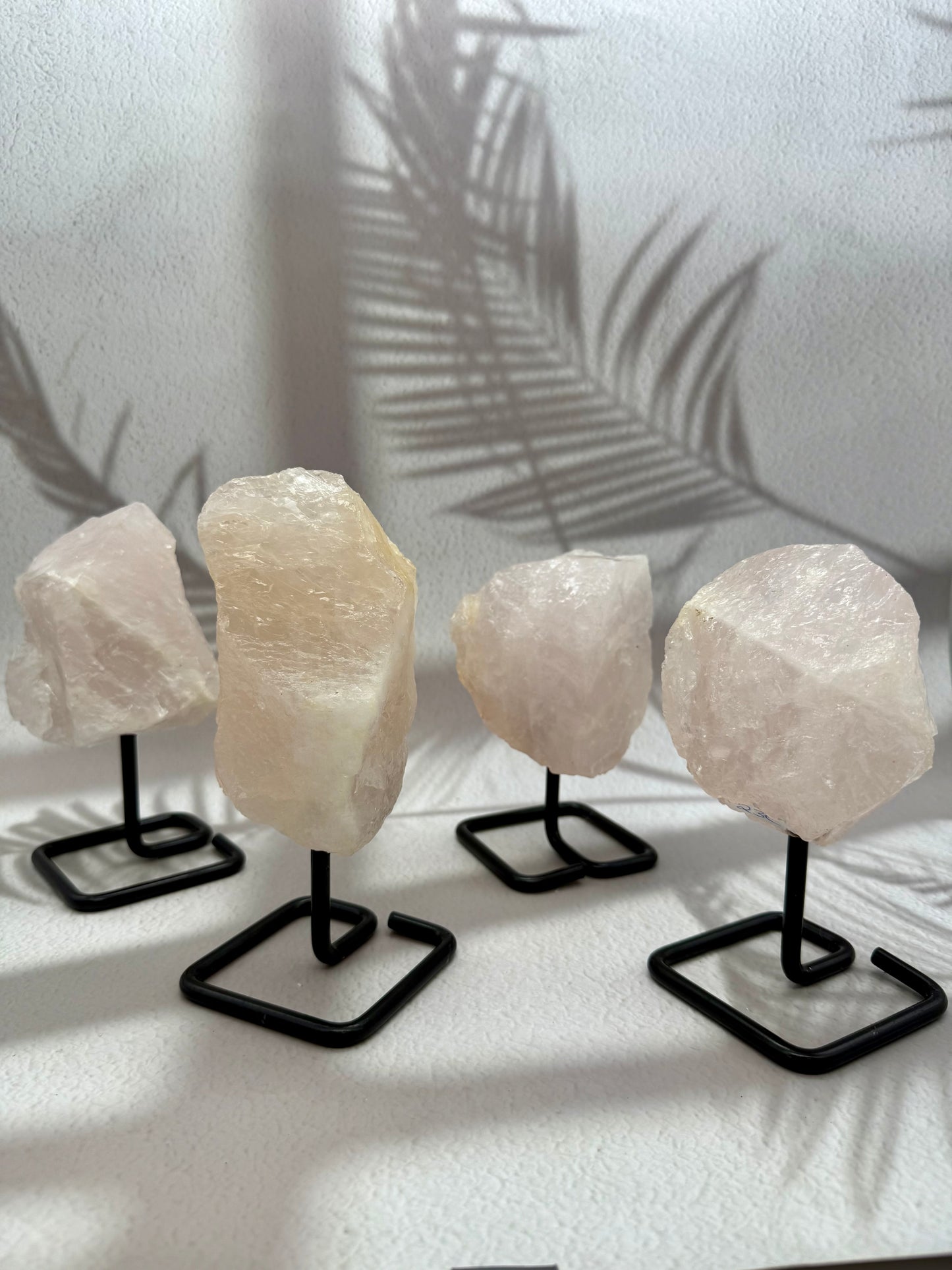 Rosenquarz auf Ständer