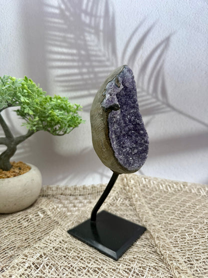 Amethyst Druse auf Ständer - lila II