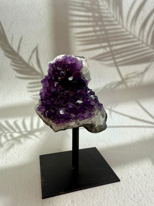 Amethyst auf Ständer V