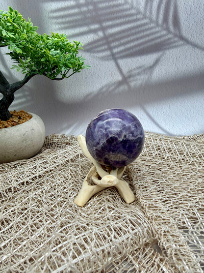 Chevron Amethyst Kugel - III