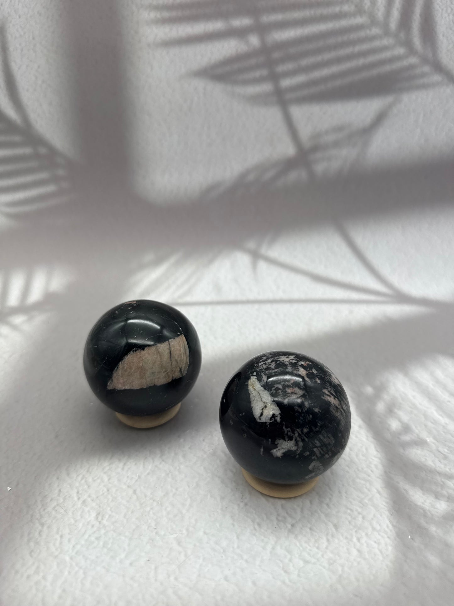 Schwarzer Turmalin x Lepidolith x Quarz Kugel