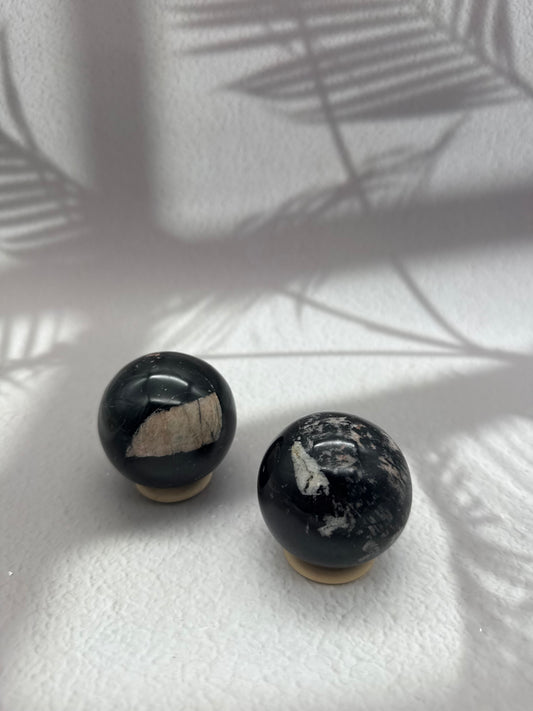 Schwarzer Turmalin x Lepidolith x Quarz Kugel