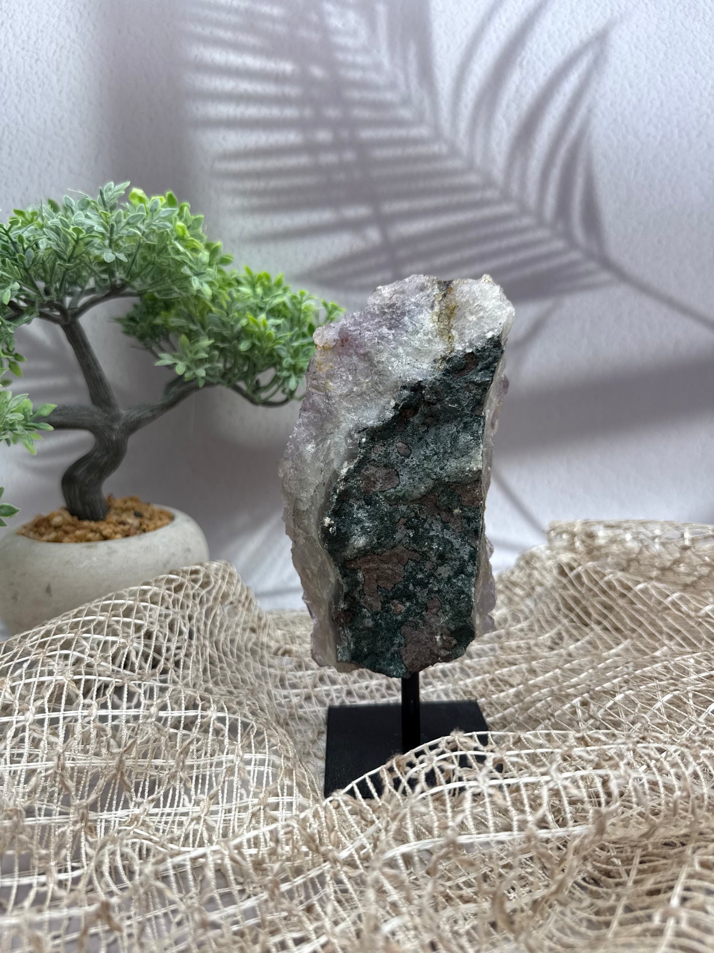 Amethyst mit Calcit - II