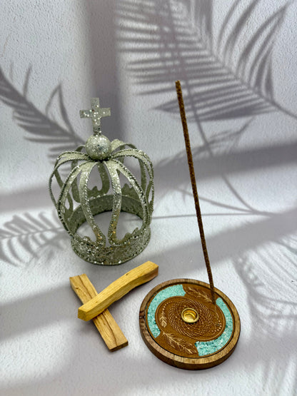 Räucherstäbchen und Kegel Halter