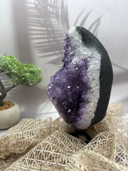 Amethyst auf Ständer - III - 3kg