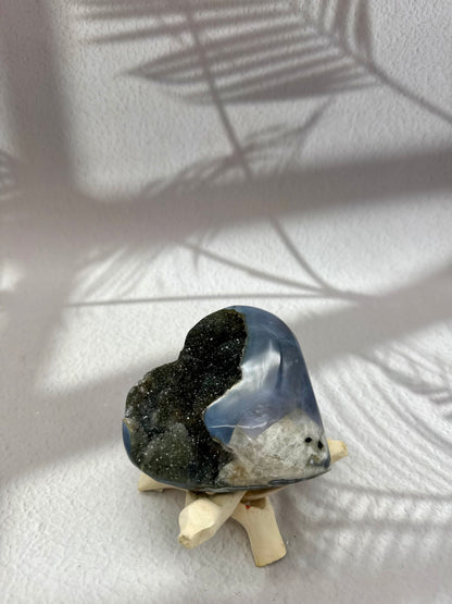 Grün/Graues Amethystdruse Herz IV