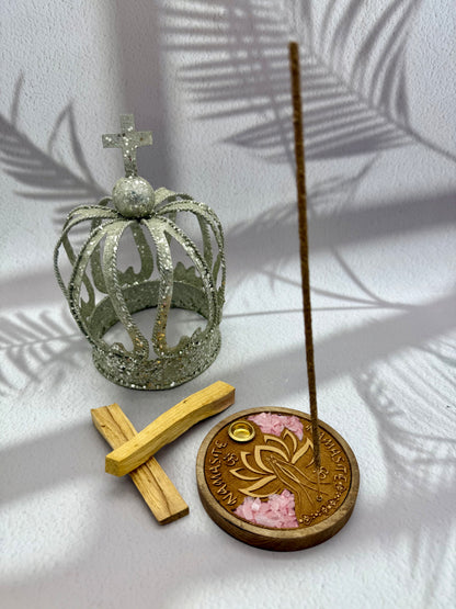 Räucherstäbchen und Kegel Halter