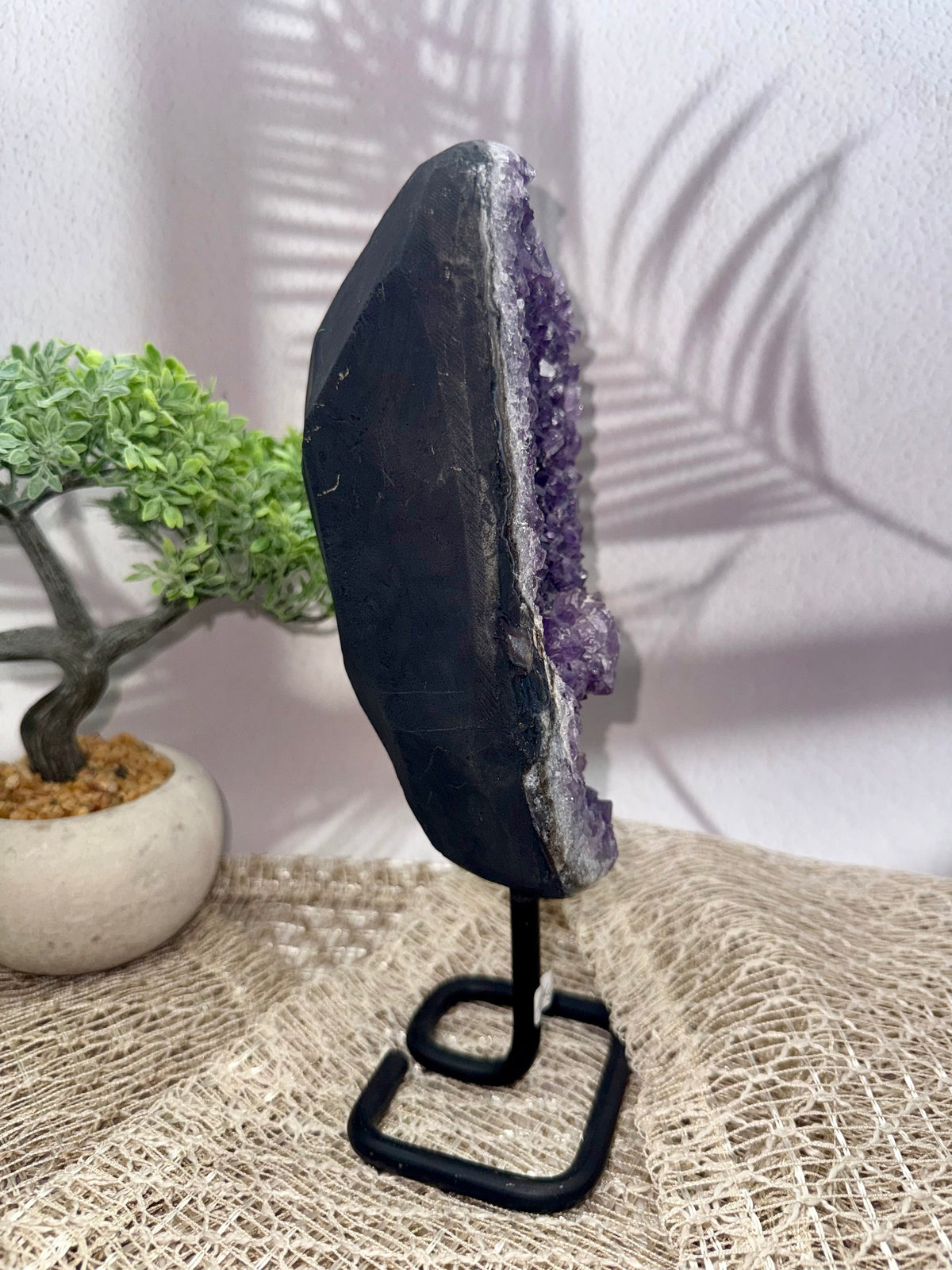 Amethyst auf Ständer II