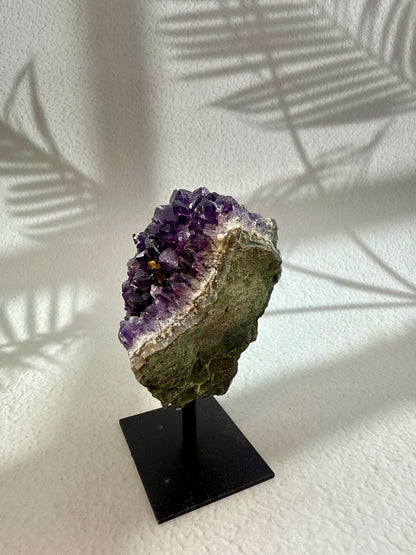 Amethyst auf Ständer X