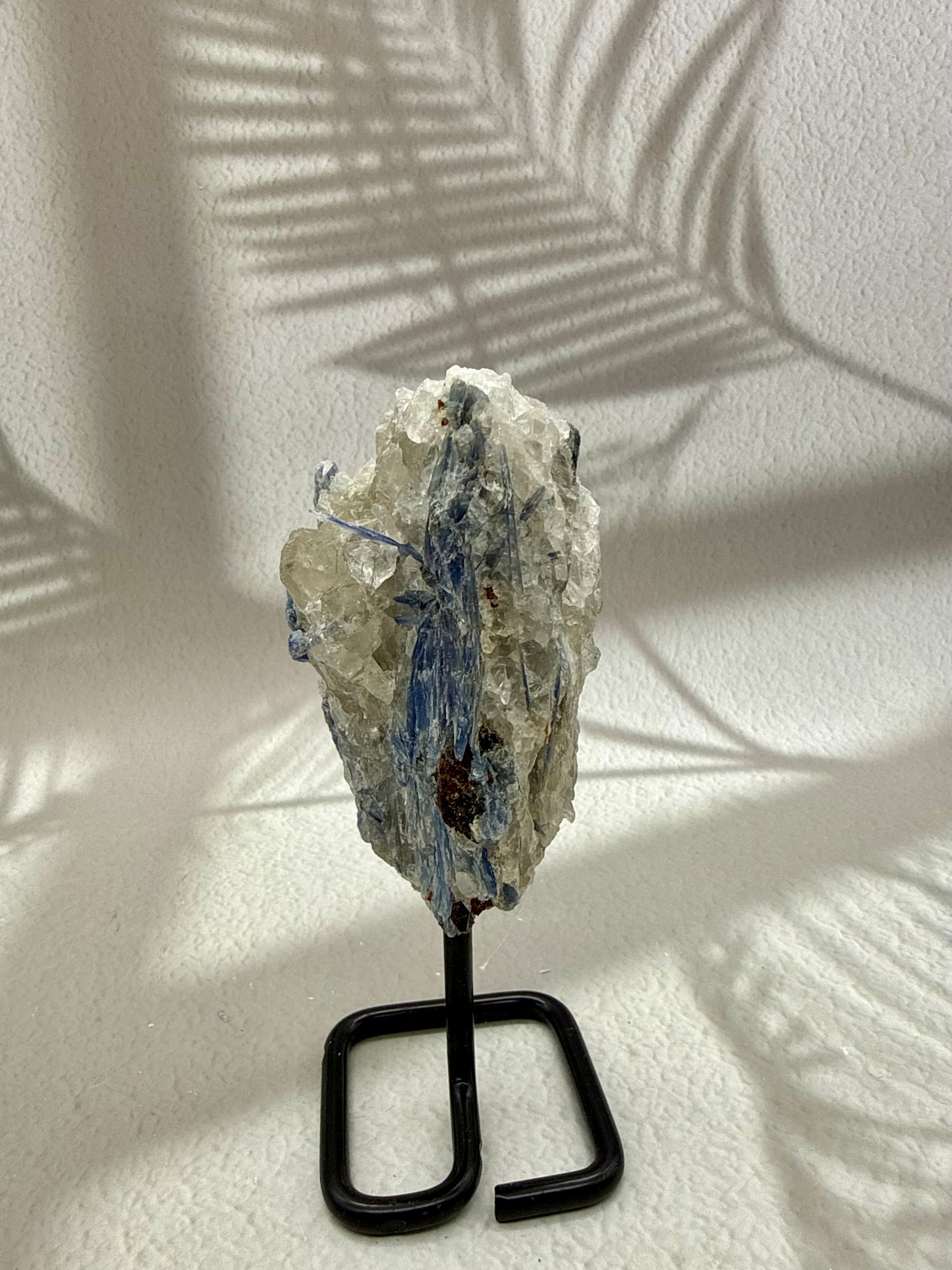 Blauer Kyanit VIII